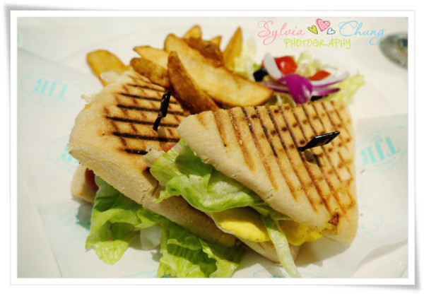 TJB Cafe (The Jeans Bar Cafe)