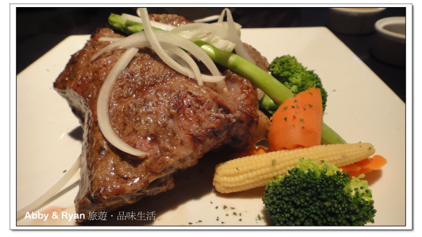 地中海風情．里拉玫瑰