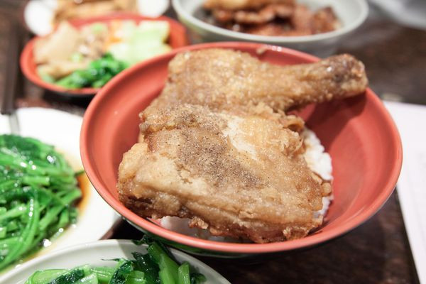 是金仙魯肉飯也是金仙蝦捲店，松山總店耐吃好滋味