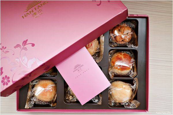 [宅配]漢坊餅藝 中秋禮盒|近七十年的「純熟手工」及「嚴選食材」|2018中秋伴手禮，漢坊臻饌禮盒開箱試吃分享