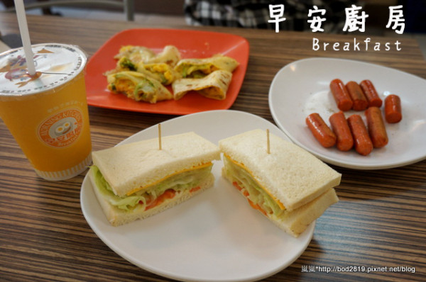 【台中東海】早安廚房－好吃的蔬菜蛋餅，料多美味，補足一早的營養