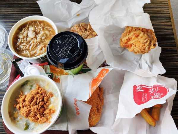 丹丹漢堡(大灣店)-台南永康/中西合璧速食南霸天 - 潔絲蜜愛生活