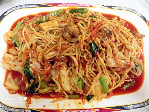 高麗屋。近十甲市場CP值超高的韓式料理!大推炒馬麵、銅盤烤肉!平價好滋味的韓式料理!