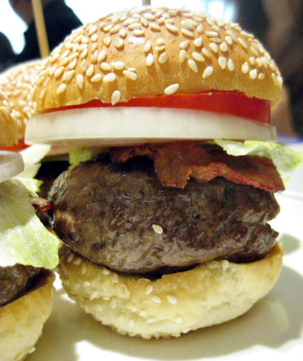 Liz brasserie 麗緻巴賽麗 in ATT 4 Fun 