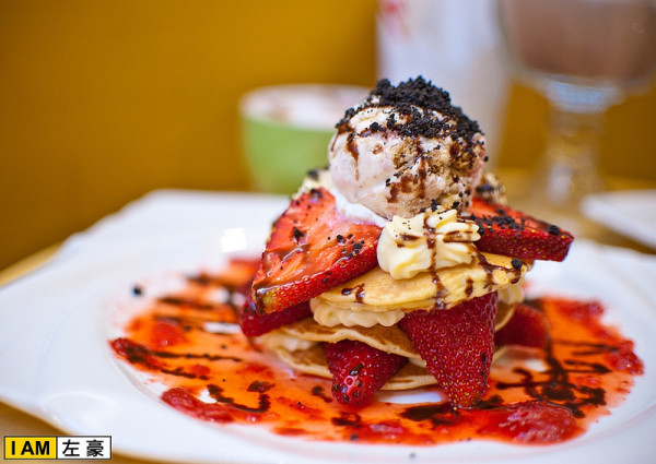 [食記] 仙杜瑞拉鐵板甜點主題餐廳 (灰姑娘的甜點世界)