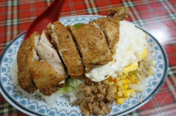 【新竹】中途站-給遊子們的家庭溫暖便當--踢小米食記