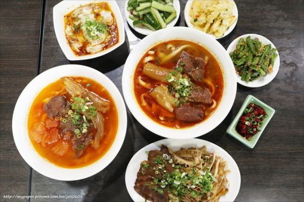 【牛老大牛肉麵館】師大牛肉麵推薦 台電大樓站牛肉麵推薦 師大商圈有名牛肉麵 價格經濟實惠 學生族群最愛
