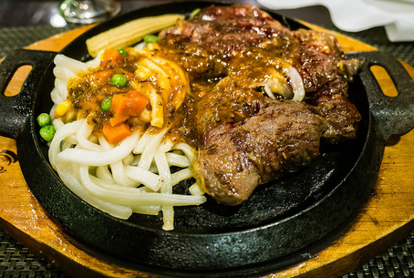 台北 林森北路 有『日式小火鍋』的孫東寶牛排(林森店)