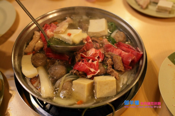 【台北美食】三重蘆洲捷運徐匯中學‧御羊樓羊肉爐吃到飽‧推紅燒羊肉和羊油麵線^^