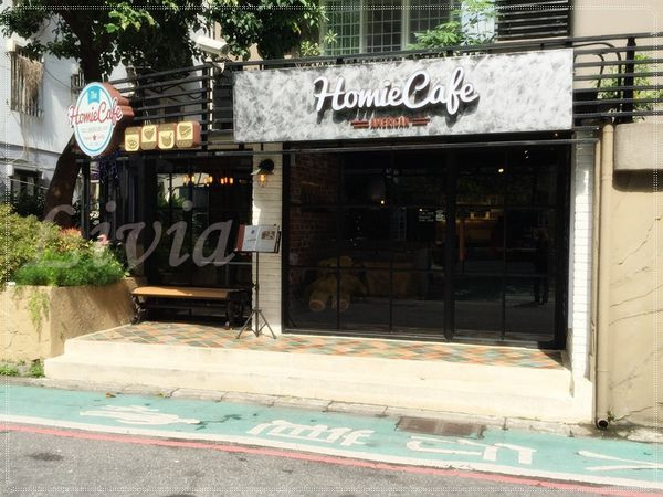 美食。餐廳│台北市大安區  香港人在台灣開的 Homie Café  店內佈置比餐點更吸引我耶！ ❤ Sweetheart ❤