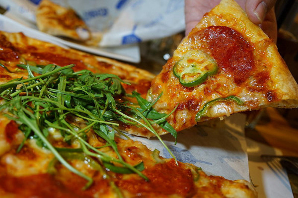 [台中披薩推薦]披薩工廠Pizza factory公益店@剎有其食台中美食祭(活動時間2015.10.15-11.30)