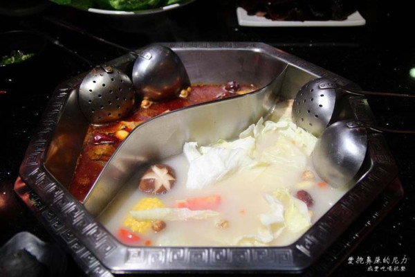 『食記』高雄鳳山。蜀姥香麻辣鍋，四川成都麻辣風味