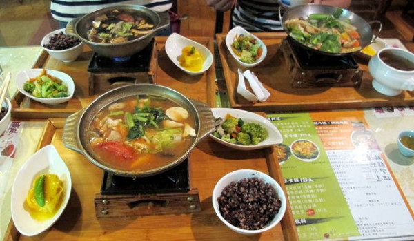 
隱身民宅內~老麥 簡‧食‧藝 自然料理 
