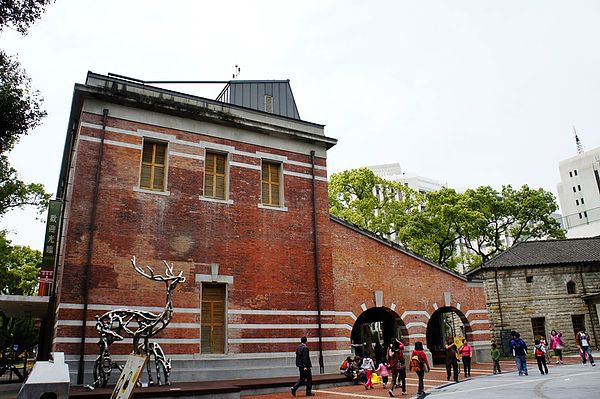 親子微旅行~台灣博物館南門園區  丟掉課本  到這裡來上一堂歷史課程吧