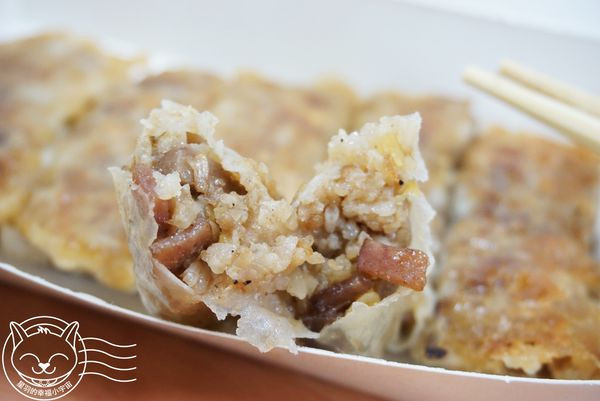 【星羽愛美食-台中】小店專賣特別口味煎餃，芋丁燒糯米好像煎的燒賣，麻婆花椒子辣香麻一次滿足~御餃子專賣店。        
      