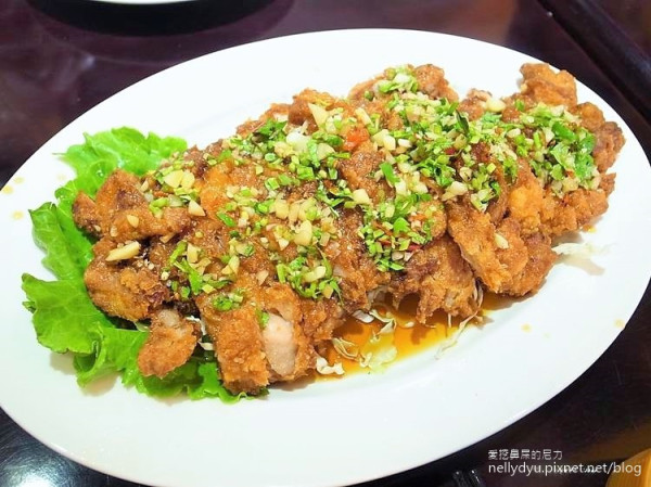 『食記』高雄鼓山。鴻泰興泰味小館，好吃份量多的好泰味