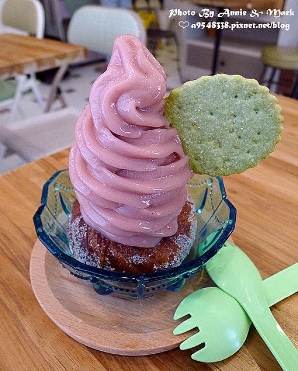 ◎吃吃喝喝~【花蓮 女孩子家的美麗時光】日雜風小店～品嚐手工雙淇淋帶來的小確幸！