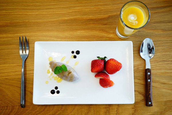 台中美食~焿富貴FÜKI FÜKI也推出客製化無菜單的健康好料理 快來焿富貴當富貴人家吧!(豬友好康來了，只要告知是豬扒飽的格友們就會招待老闆娘特製小菜一份唷！)