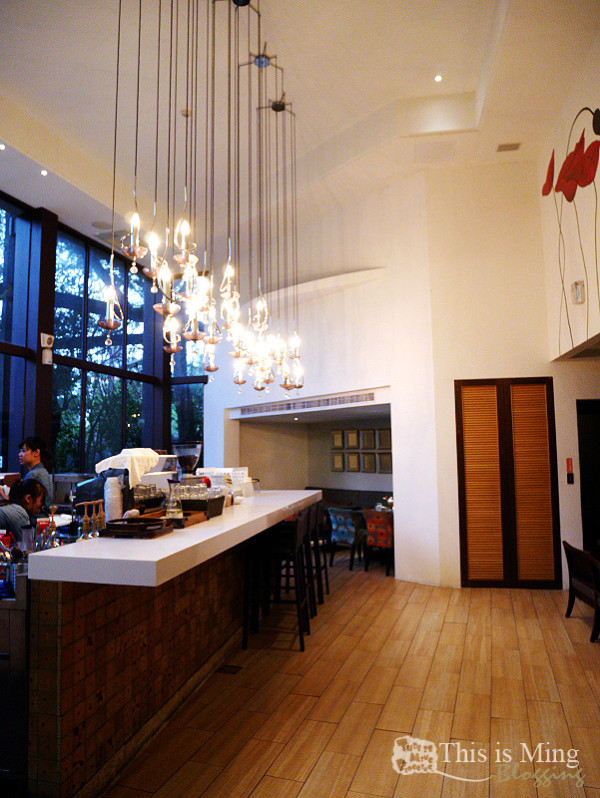 【台中西屯│食記】愛熙庭園咖啡～寬敞安靜的空間，消磨等車時光。