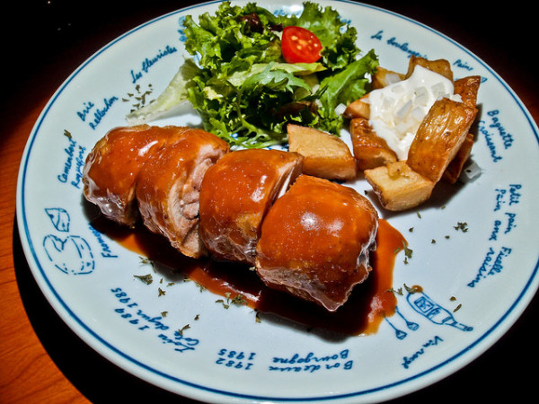 台北 忠孝復興站 菜名超搞笑的 1516 Bistro Essen und Trinken