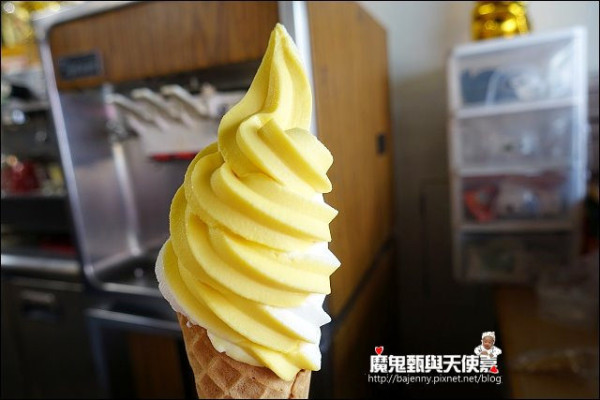 《小姑食記》捷運板南線/亞東醫院站/府中站美食~TMa霜淇淋．高大牧場鮮乳口味及季節限定水果口味