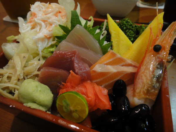 台中元定食日式料理餐廳