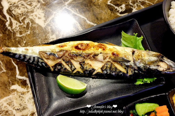 【台北-中正區】百八魚場（生魚片、丼飯、定食）重慶店