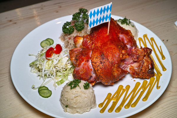 台北 信義安和站 德國豬腳最佳選擇 巴獅子德國餐廳四訪