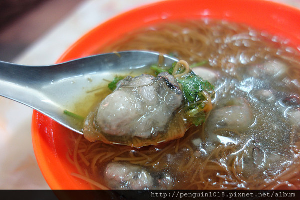 【員林小吃】第一大腸麵線；晚上想到就會來吃這碗熱騰騰的蚵仔麵線~