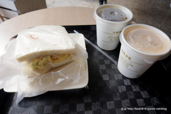 【台中西區】天味早餐咖啡道－特別的雪花肉蛋吐司，平價美味的早餐！(肉蛋吐司對面、金典酒店、廣三OSGO)