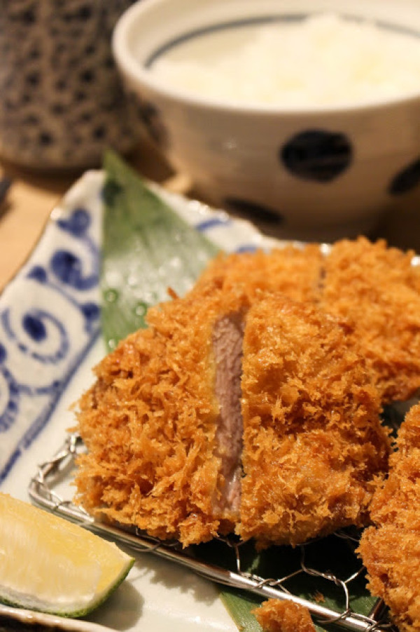 
滿好吃的靜岡勝政日式豬排~
