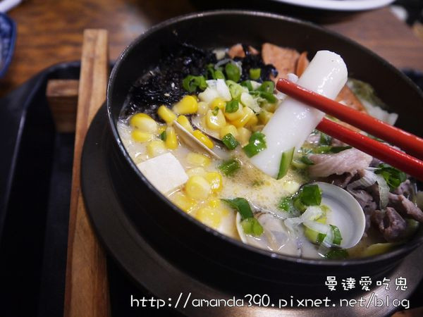 【台南食記】安平區 芳鄰小館 ● 一人份部隊鍋滿足想吃的慾望 ❤❤