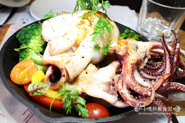 【台北美食】『UNIQUE PASTA 維一義大利餐廳』小巨蛋美食/精緻饗宴美食/約會.聚餐超有fu餐廳