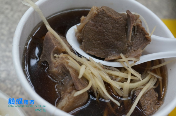 【台北美食】饒河夜市~冬天進補時間到！圍爐藥燉排骨
