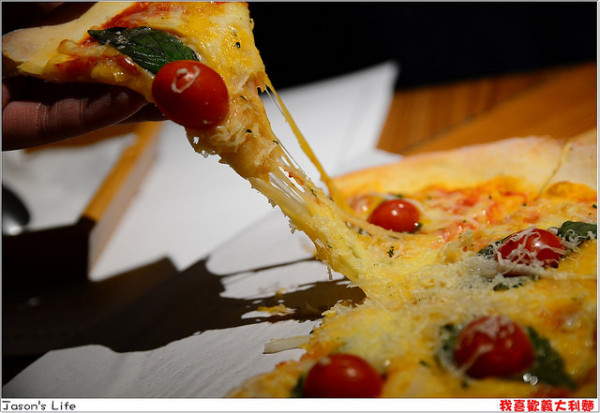 【台中│美食】搬新家囉，店面變新潮，餐點依舊維持水平。我喜歡義大利麵