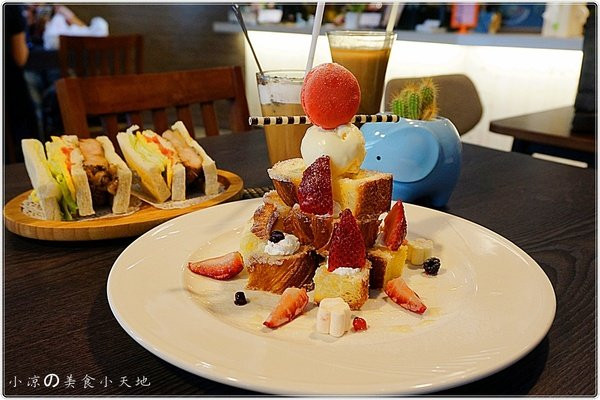 『台南。中西區』日光咖啡║孔廟府中商圈文青咖啡館。享受舒適靜謐下午茶(WiFi+插頭+不限時)