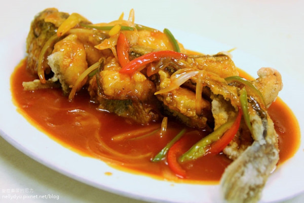 吃-鹽埕。川味小吃，創立於民國四十五年之道地川菜