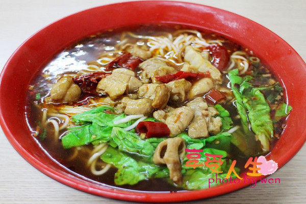 《小吃》台南。重慶肥腸麵館～指數爆表也要吃上一碗