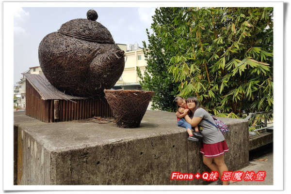 【南投一日遊。竹山+集集】采棉居寢飾文化館狗狗抱枕DIY+藏傘閣休閒文化園區賞超大傘+竹山文化園區認識竹藝+集集騎自行車逛景點，亂亂走的一天 !