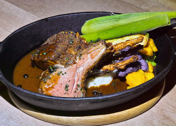 台北 捷運中山站 與想像中不太一樣的 Le ARYENNE 義法餐酒