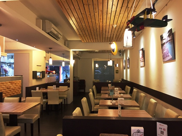 東央貢。泰食堂        
      