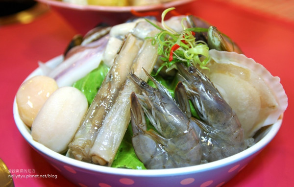 吃-左營。粉鑽涮涮鍋，吃火鍋也可以很粉嫩很浪漫