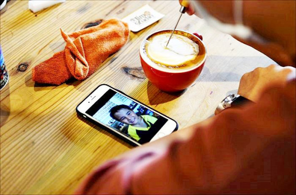 【食】吉米好站藝文咖啡(彰化)。全台首創人像拉花咖啡！