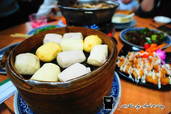 【台北。士林】陽明山美食另一章。大樹下小饅頭