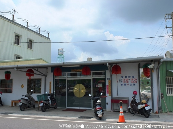 【美食特搜。屏東市】阿秀小吃部牛肉麵。屏東麵食NO.1 眷村味牛肉麵 口齒留香的鹹辣滋味        
      