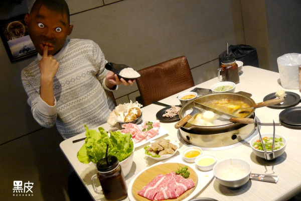 【台北※美食】麻凡  藝人明星指名的麻辣鴛鴦石頭火鍋  讓人一吃就上癮 一點都不麻煩(凡)