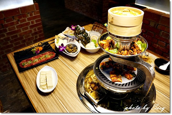 【捷運松江南京站美食】沪里弄堂創意火鍋麻辣鍋~來自上海的超驚艷四層火鍋，一次嚐遍鴛鴦鍋、燒烤、干鍋、蒸鍋