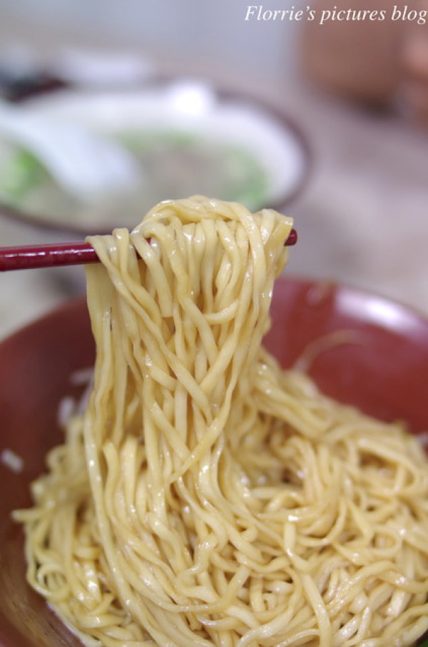 土城區美食~周家烏醋乾麵~簡單味美的小店！        
      