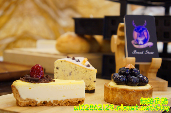 【台南-東區】平價x甜點...少女心裝潢~日本進口拿破崙麵粉/安佳無鹽奶油/義大利冷壓初榨橄欖油《Mr. Deer》        
      