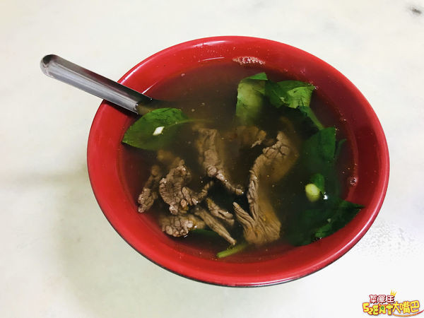 台中北屯美食牛肉麵》潮州牛肉林菜單價位大公開！料多又實在難怪每到用餐時間都大排長龍～台中松竹路必吃美食小吃餐廳推薦。